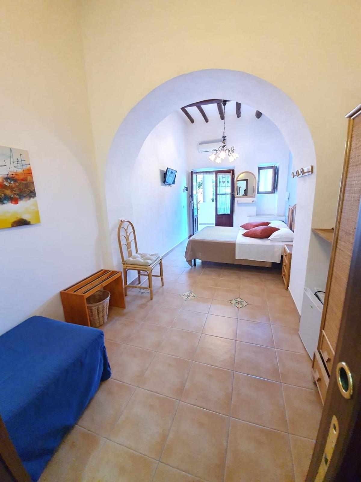 B&B La Goletta Di Salina Santa Marina Salina Szoba fotó